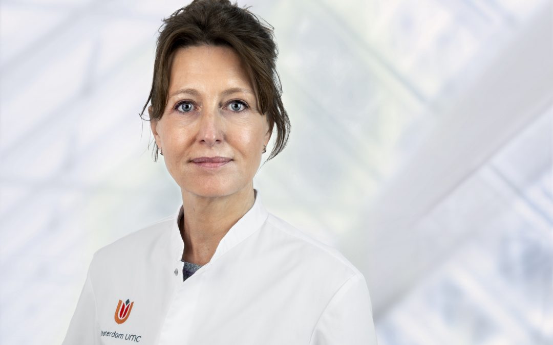 Carla Hollak: “Wetenschap is een krachtig wapen”